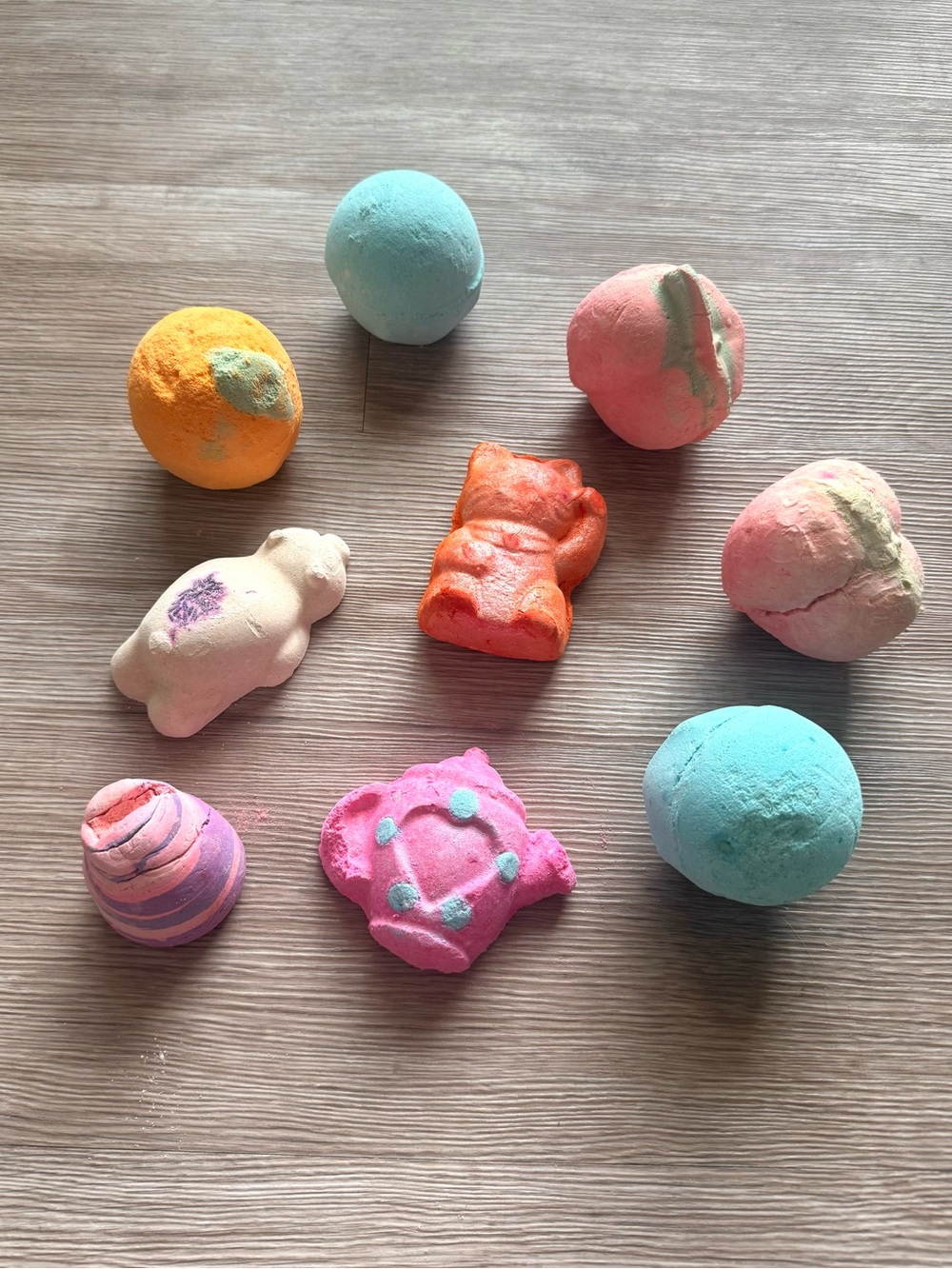 LUSH Bath Bombs and Bubble Bar Assorted Set Sleepy Bear Lucky Cat Tea Party